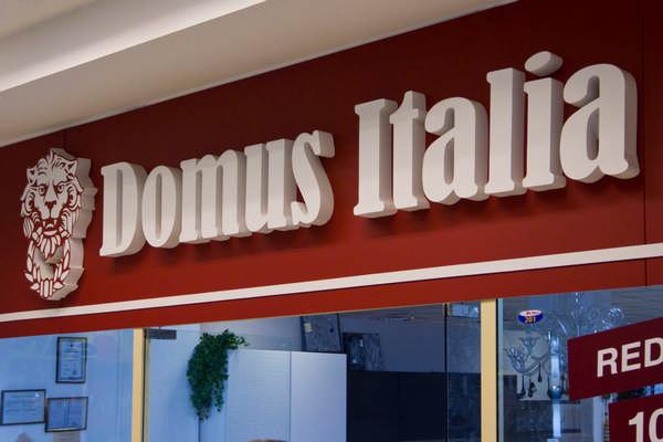 https://imprint.md/img/lucrari/Domus-Italia/Fasada_domusitalia/fasada_domusitalia_4.jpg